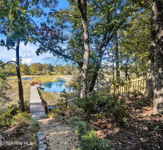 101 Teal Circle, Hampstead, NC 28443