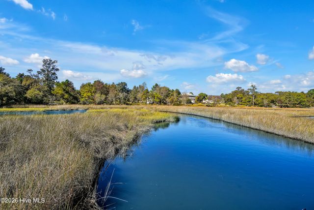101 Teal Circle, Hampstead, NC 28443