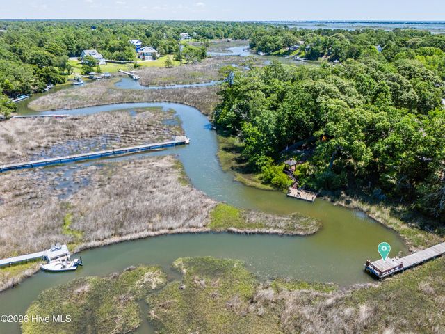 101 Teal Circle, Hampstead, NC 28443