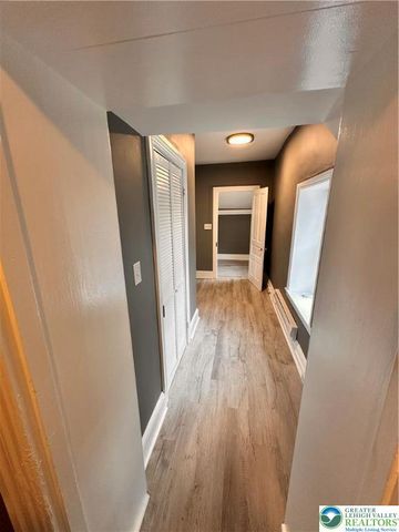 373 East High Street, Hellertown Boro, PA 18055