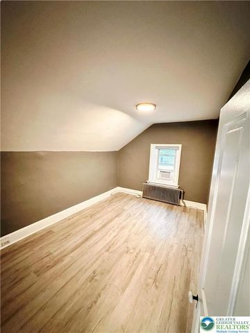 373 East High Street, Hellertown Boro, PA 18055