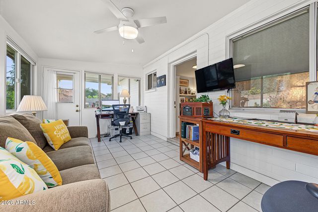 927 S PORTLAND Circle, Mesa, AZ 85206