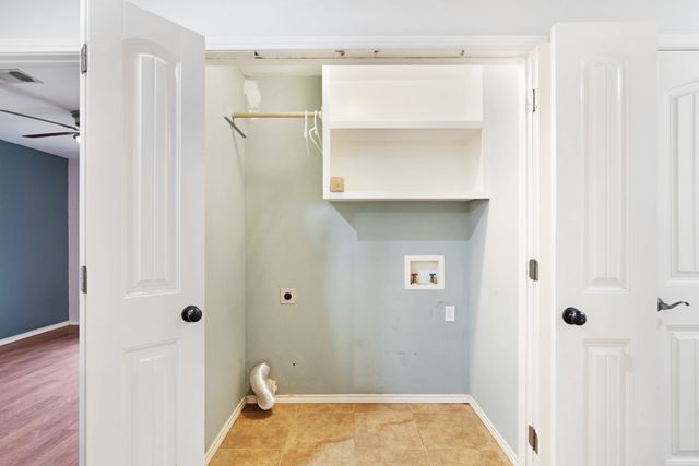 162 PR 35976, Arthur City, TX 75411