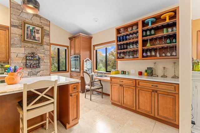 1710 NE Sunset Lane, Grants Pass, OR 97526