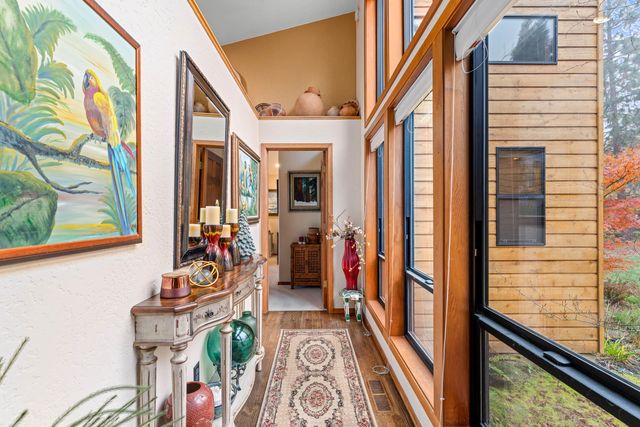 1710 NE Sunset Lane, Grants Pass, OR 97526