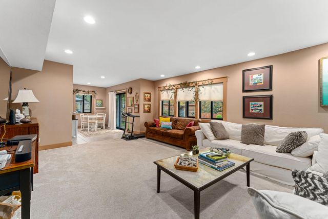 1710 NE Sunset Lane, Grants Pass, OR 97526