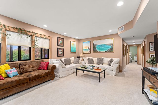 1710 NE Sunset Lane, Grants Pass, OR 97526