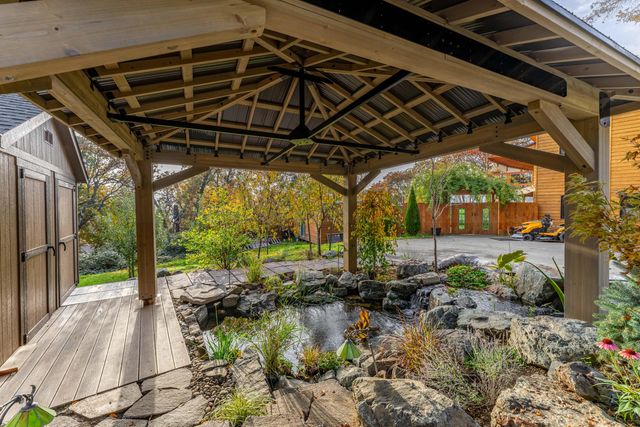 1710 NE Sunset Lane, Grants Pass, OR 97526