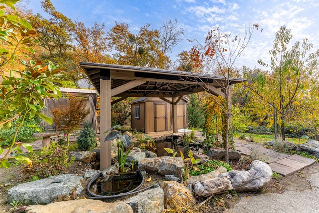 1710 NE Sunset Lane, Grants Pass, OR 97526