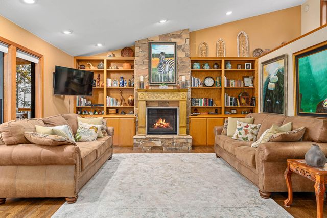 1710 NE Sunset Lane, Grants Pass, OR 97526