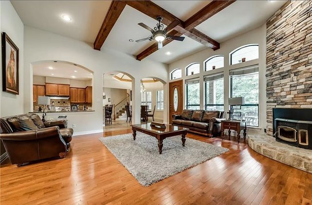 2050 E Oak Shores Drive, Cross Roads, TX 76227