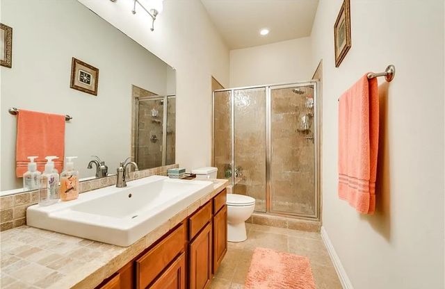 2050 E Oak Shores Drive, Cross Roads, TX 76227