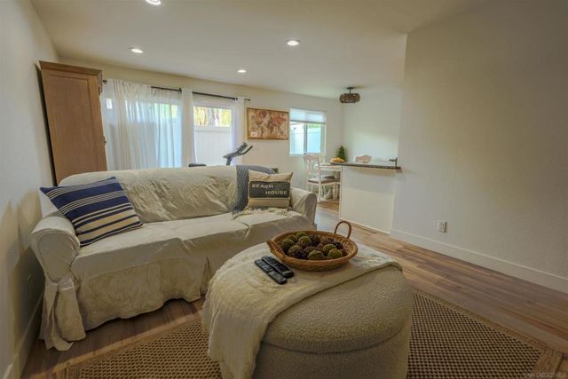 930 Peach Ave 2, El Cajon, CA 92021