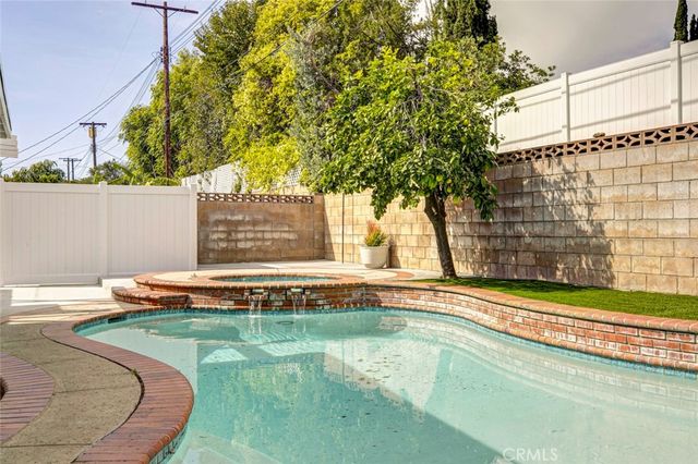 20625 Lemarsh Street, Chatsworth, CA 91311