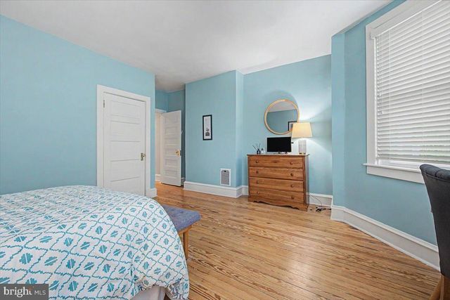 1323 WOODLAWN AVE, Wilmington, DE 19806