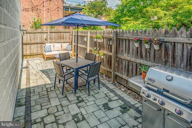 1323 WOODLAWN AVE, Wilmington, DE 19806