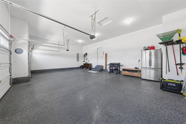 2813 NW Boulder Point Place, Ankeny, IA 50023