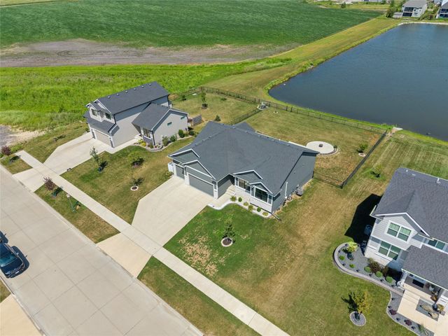 2813 NW Boulder Point Place, Ankeny, IA 50023