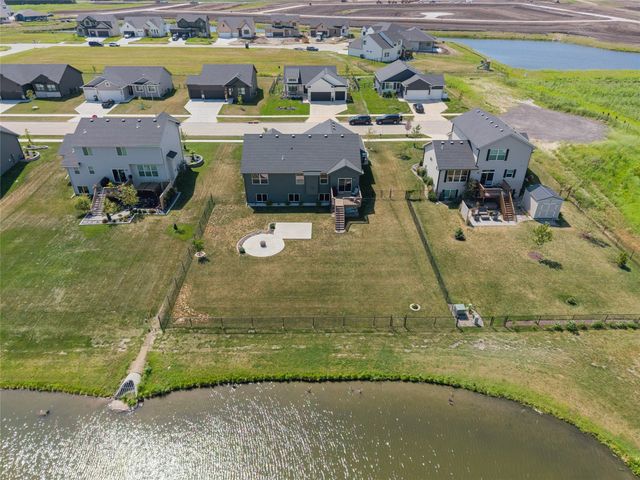 2813 NW Boulder Point Place, Ankeny, IA 50023