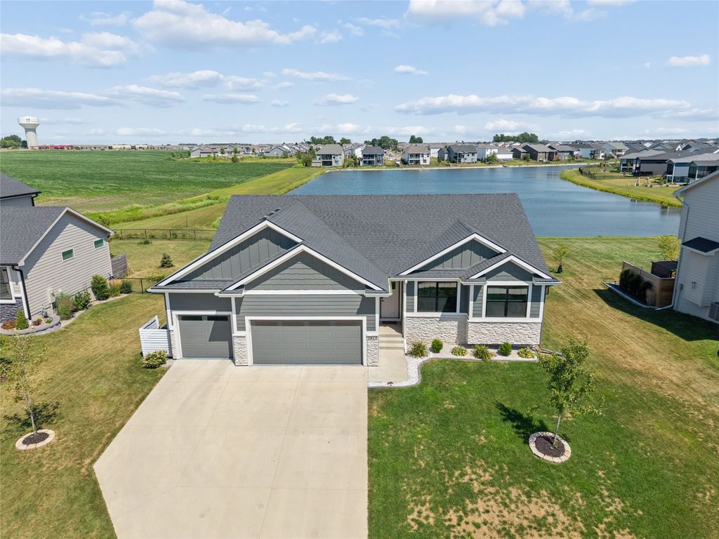 2813 NW Boulder Point Place, Ankeny, IA 50023