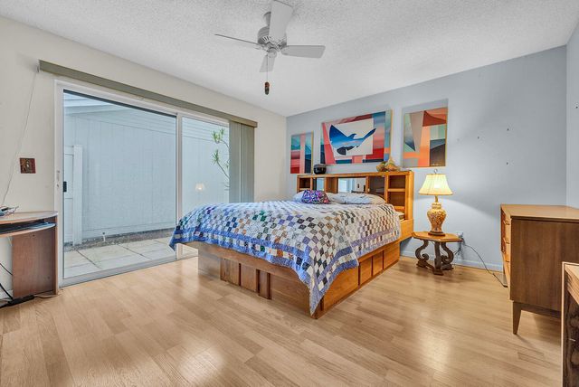 8 Eaton Place, Boynton Beach, FL 33426
