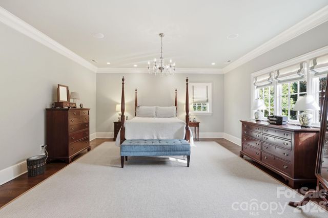 309 Hempstead Place, Charlotte, NC 28207