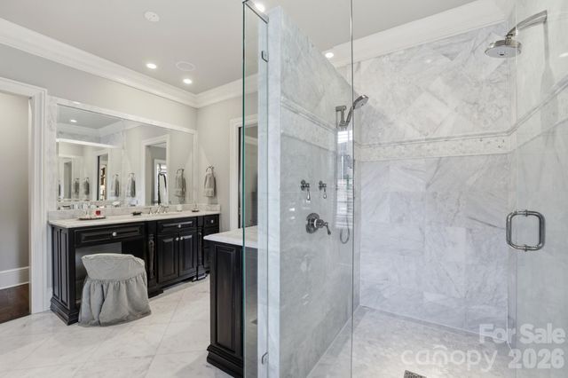 309 Hempstead Place, Charlotte, NC 28207