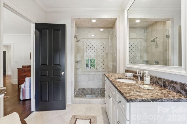 309 Hempstead Place, Charlotte, NC 28207