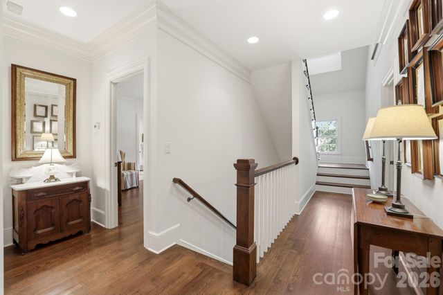 309 Hempstead Place, Charlotte, NC 28207