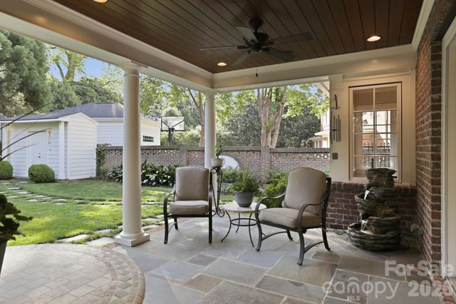 309 Hempstead Place, Charlotte, NC 28207