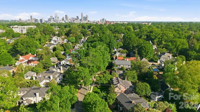 309 Hempstead Place, Charlotte, NC 28207