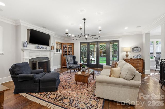 309 Hempstead Place, Charlotte, NC 28207