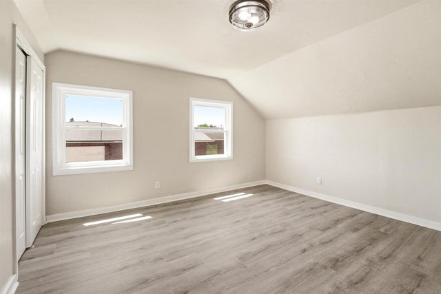 1014 W KAMPS AVENUE, Appleton, WI 54914