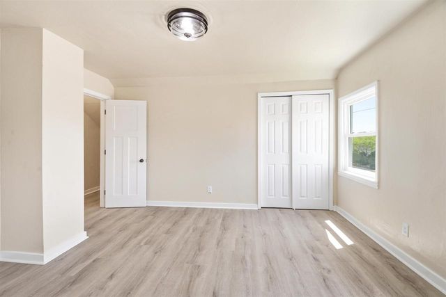 1014 W KAMPS AVENUE, Appleton, WI 54914