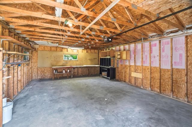 1014 W KAMPS AVENUE, Appleton, WI 54914