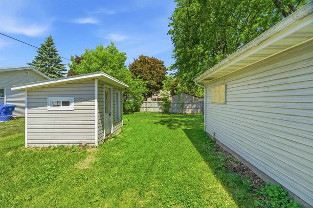1014 W KAMPS AVENUE, Appleton, WI 54914