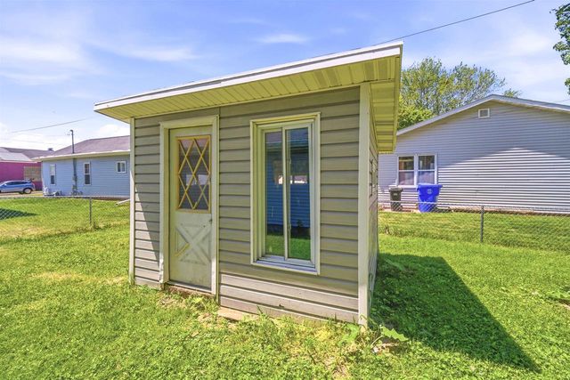 1014 W KAMPS AVENUE, Appleton, WI 54914