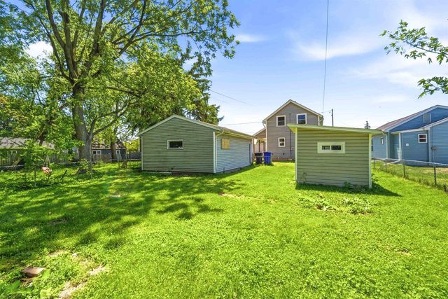 1014 W KAMPS AVENUE, Appleton, WI 54914