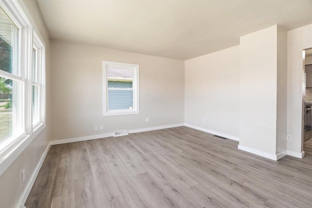 1014 W KAMPS AVENUE, Appleton, WI 54914