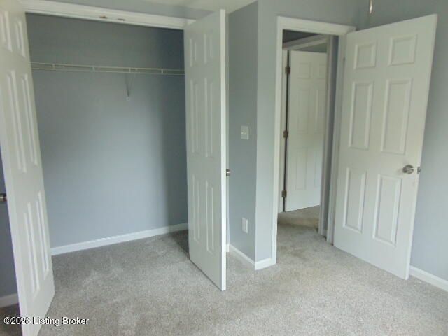 4801 Middlesex Dr, Louisville, KY 40245