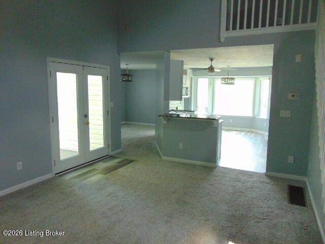 4801 Middlesex Dr, Louisville, KY 40245