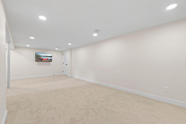 2095 Blomquist Avenue, White Bear Lake, MN 55110