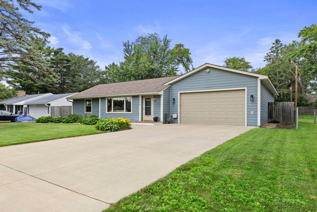 2095 Blomquist Avenue, White Bear Lake, MN 55110