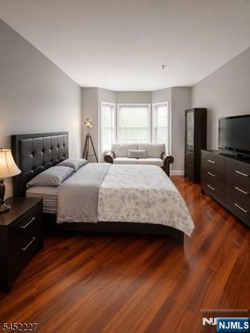 125 The Promenade 125, Edgewater, NJ 07020