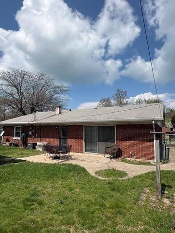 8201 Hickory Avenue, Gary, IN 46403