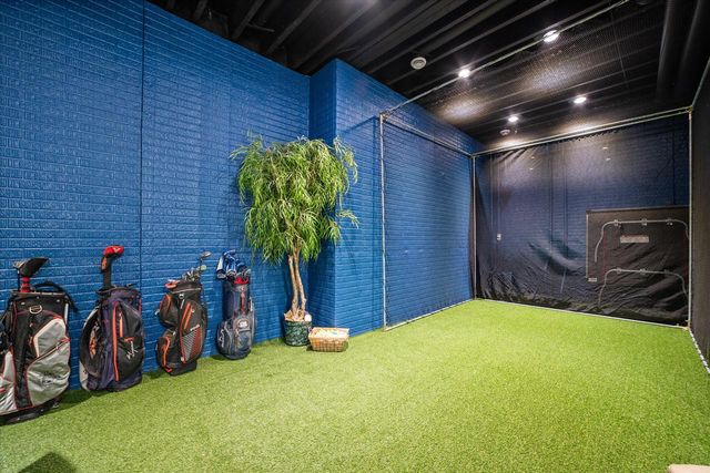 139 Legend COURT, Wales, WI 53183