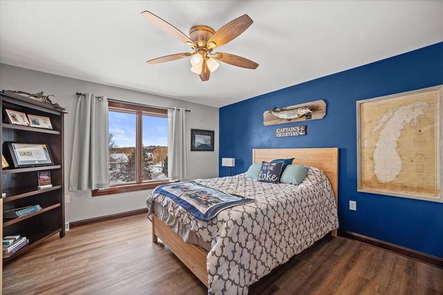 139 Legend COURT, Wales, WI 53183