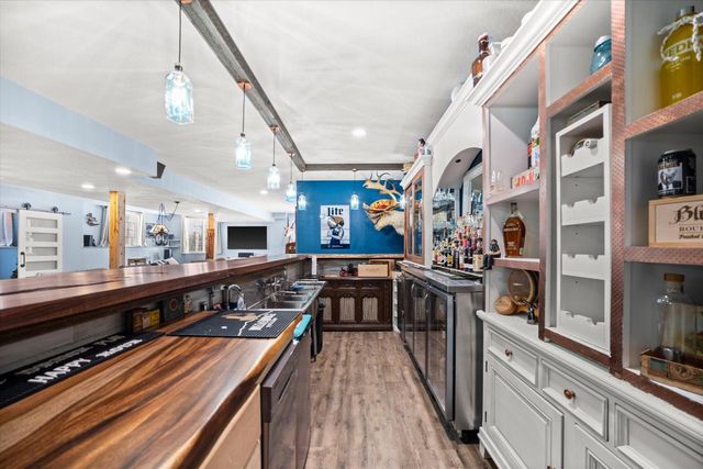 139 Legend COURT, Wales, WI 53183