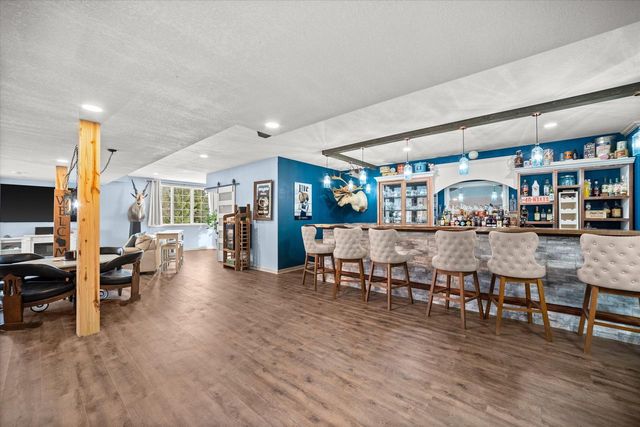 139 Legend COURT, Wales, WI 53183