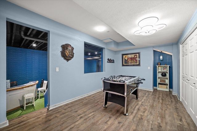 139 Legend COURT, Wales, WI 53183